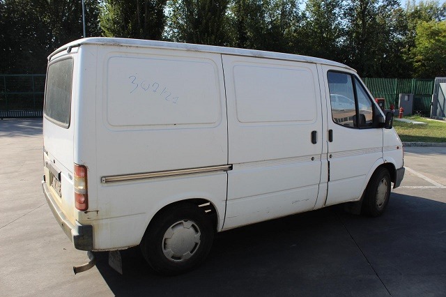 FORD TRANSIT 2.5 D 51KW 5M 2P (1989) RICAMBI USATI AUTO IN PIAZZALE 