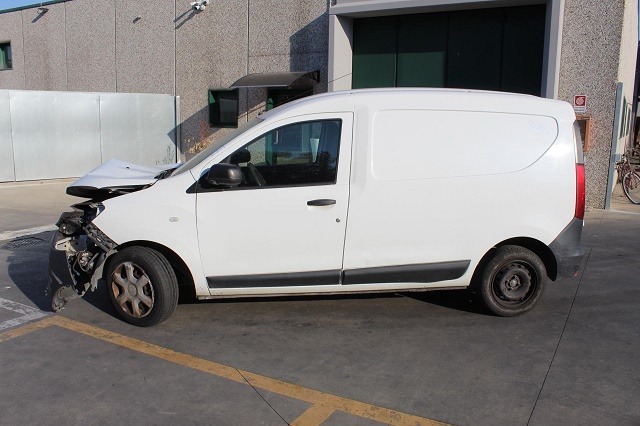 DACIA DOKKER 1.6 G 61KW 5M 5P (2015) RICAMBI IN MAGAZZINO