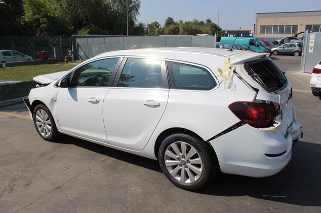 OPEL ASTRA J SW 1.7 D 81KW 6M 5P (2012) RICAMBI IN MAGAZZINO