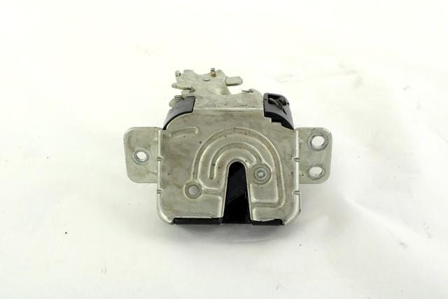 ZAKLEPANJE PRTLJA?NIH VRAT  OEM N. MR959190 ORIGINAL REZERVNI DEL MITSUBISHI COLT Z30 Z3_A Z2_A MK6 (2004 - 2009) BENZINA LETNIK 2004