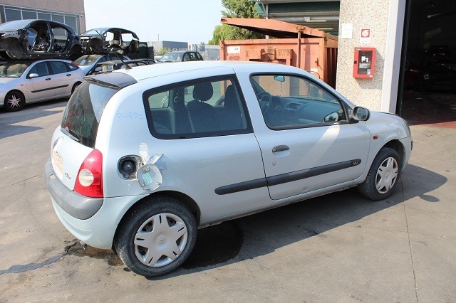 RENAULT CLIO 1.2 B 55KW 5M 3P (2002) BUTTATA INTERA 