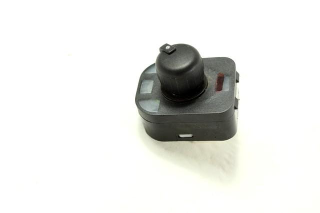 STIKALA ELEKTRICNIH OGLEDAL  OEM N. 8E0959565A ORIGINAL REZERVNI DEL AUDI A1 8X 8X1 8XF (2010 - 2015)DIESEL LETNIK 2014