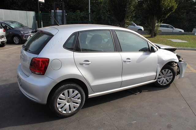 VOLKSWAGEN POLO 1.2 B 51KW 5M 5P (2012) RICAMBI IN MAGAZZINO