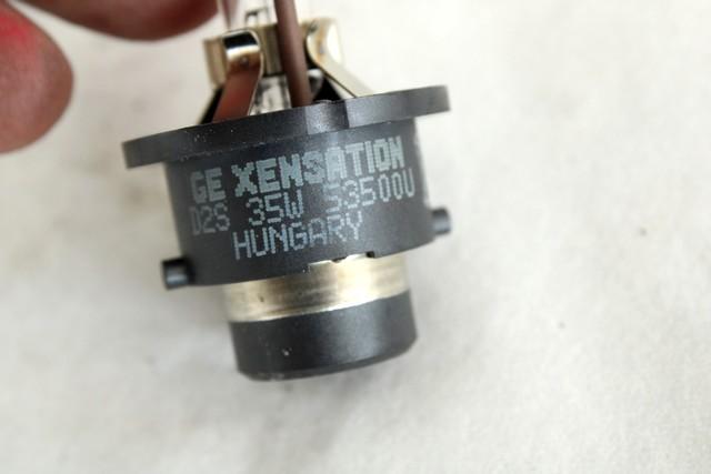 XENON ZARNICE OEM N. 99963103690 ORIGINAL REZERVNI DEL PORSCHE 911 996 (09/1997 - 12/2004) LETNIK 2004