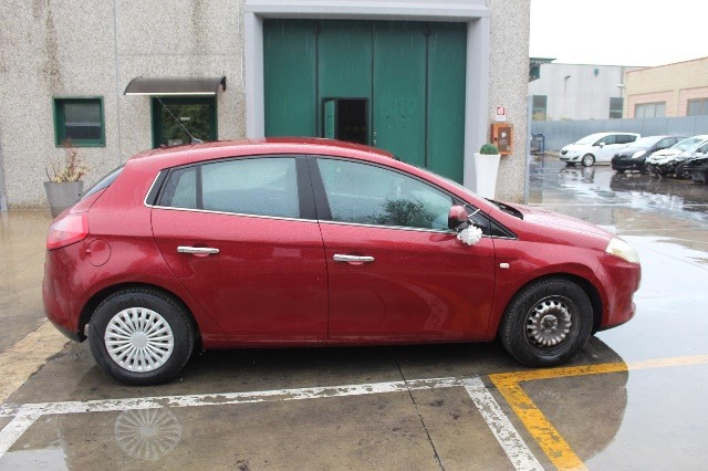 FIAT BRAVO 1.6 D 77KW 6M 5P (2008) RICAMBI IN MAGAZZINO