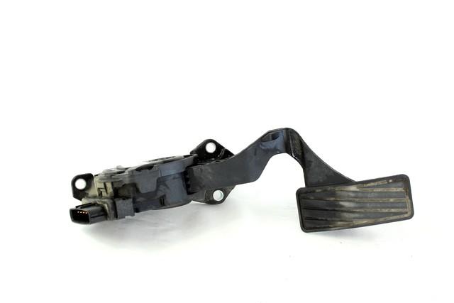 PEDALI OEM N. 4940079J91 ORIGINAL REZERVNI DEL FIAT SEDICI FY R (05/2009 - 2014) DIESEL LETNIK 2012