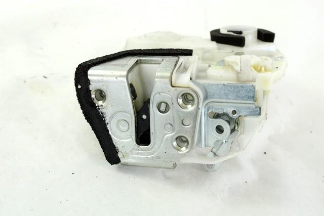 CENTRALNA KLJUCAVNICA ZADJIH LEVIH VRAT OEM N. 82302-79J12 ORIGINAL REZERVNI DEL FIAT SEDICI FY R (05/2009 - 2014) DIESEL LETNIK 2012