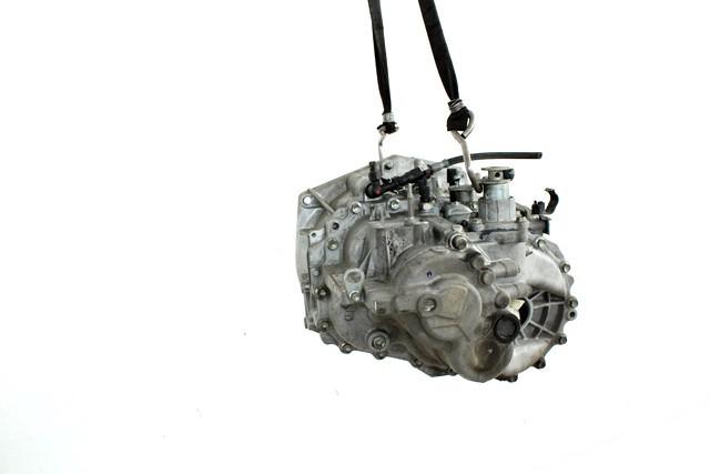 ROCNI MENJALNIK OEM N. 71750990 CAMBIO MECCANICO ORIGINAL REZERVNI DEL FIAT SEDICI FY R (05/2009 - 2014) DIESEL LETNIK 2012