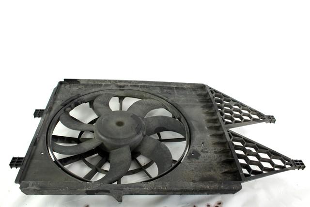 VENTILATOR HLADILNIKA OEM N. 6R0121207A ORIGINAL REZERVNI DEL SEAT IBIZA 6J5 6P1 MK4 BER/SW (2008 - 2012)DIESEL LETNIK 2010