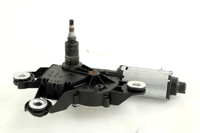 MOTORCEK ZADNJEGA BRISALCA OEM N. 6J4955711 ORIGINAL REZERVNI DEL SEAT IBIZA 6J5 6P1 MK4 BER/SW (2008 - 2012)DIESEL LETNIK 2010