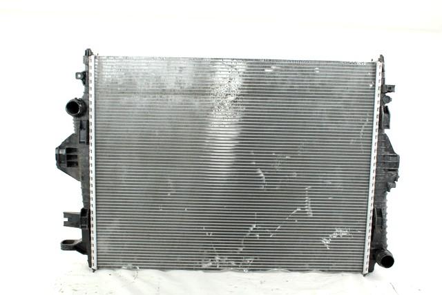 RADIATOR VODE OEM N. 7P0121253A ORIGINAL REZERVNI DEL PORSCHE CAYENNE 92A MK2 (2010 - 2017) DIESEL LETNIK 2015