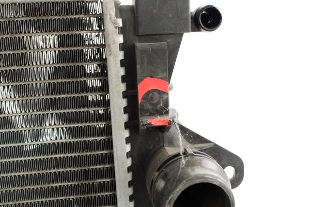 RADIATOR VODE OEM N. LR039623 ORIGINAL REZERVNI DEL LAND ROVER RANGE ROVER EVOQUE L538 (2012 - 2016)DIESEL LETNIK 2013