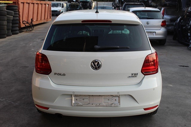 VOLKSWAGEN POLO 1.2 B 66KW 5M 5P (2015) RICAMBI IN MAGAZZINO