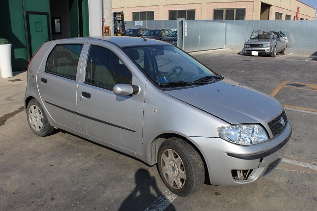 FIAT PUNTO 1.3 D 51KW 5M 5P (2006) RICAMBI IN MAGAZZINO