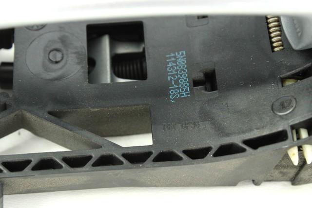 ZUNANJA KLJUKA SPREDNJA DESNA VRATA OEM N. 5N0837205MGRU ORIGINAL REZERVNI DEL VOLKSWAGEN POLO 6R1 6C1 (06/2009 - 02/2014) BENZINA LETNIK 2012