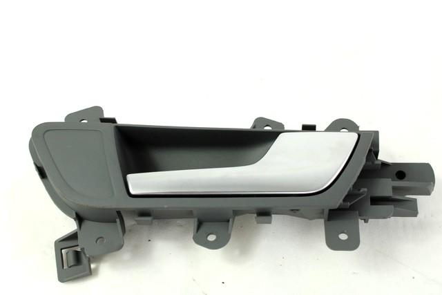 NOTRANJA KLJUKA  OEM N. 8K0839020D ORIGINAL REZERVNI DEL AUDI A5 8T R COUPE/5P  (08/2011 - 06/2016) DIESEL LETNIK 2012