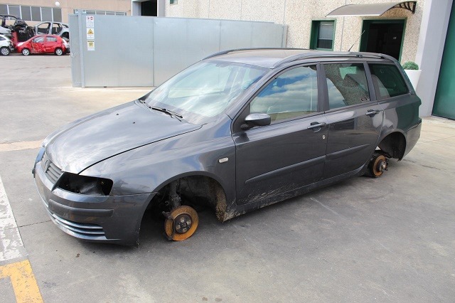 FIAT STILO SW 1.9 D 103KW 6M 5P (2005) RICAMBI IN MAGAZZINO