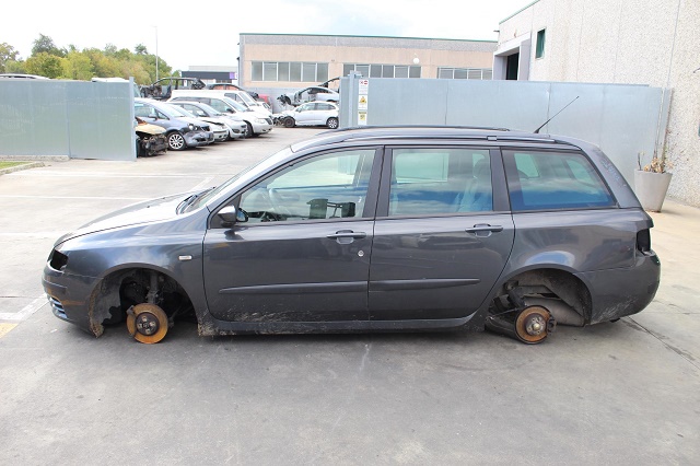 FIAT STILO SW 1.9 D 103KW 6M 5P (2005) RICAMBI IN MAGAZZINO