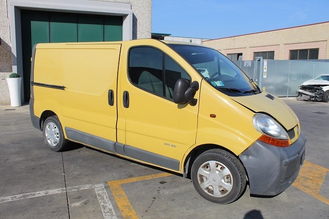 RENAULT TRAFIC 1.9 D 60KW 5M 2P (2003) RICAMBI IN MAGAZZINO