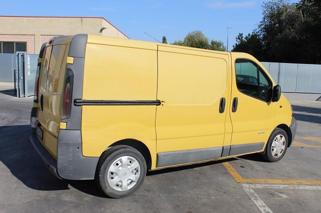 RENAULT TRAFIC 1.9 D 60KW 5M 2P (2003) RICAMBI IN MAGAZZINO