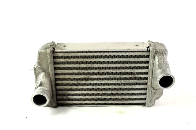 HLADILNIK INTERCOOLER OEM N. IA1072868503A ORIGINAL REZERVNI DEL CHRYSLER VOYAGER/GRAN VOYAGER RG RS MK4 (2001 - 2007) DIESEL LETNIK 2004