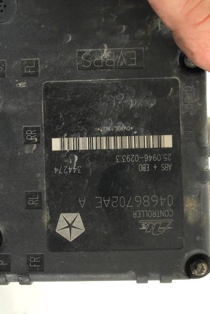 ABS AGREGAT S PUMPO OEM N. 04686702AE ORIGINAL REZERVNI DEL CHRYSLER VOYAGER/GRAN VOYAGER RG RS MK4 (2001 - 2007) DIESEL LETNIK 2004