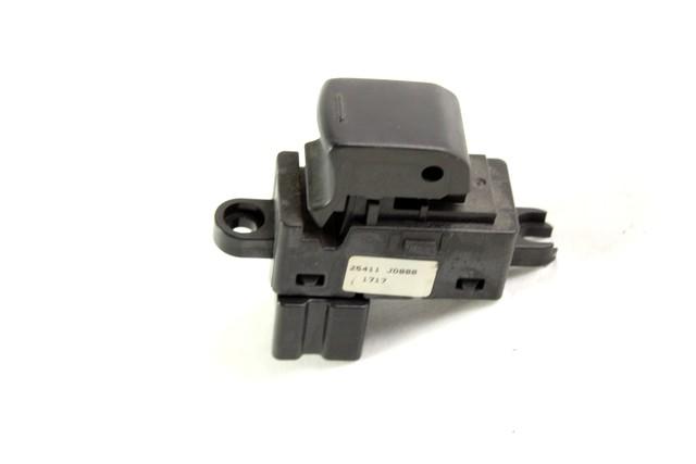 ZADNJE STIKALO OEM N. 25411-JD000 ORIGINAL REZERVNI DEL NISSAN QASHQAI J10C (2006 - 2010) DIESEL LETNIK 2007