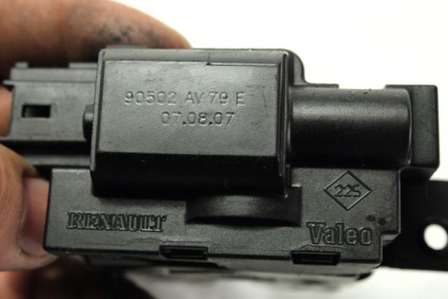 ZAKLEPANJE PRTLJA?NIH VRAT  OEM N. 90502AV79E ORIGINAL REZERVNI DEL NISSAN QASHQAI J10C (2006 - 2010) DIESEL LETNIK 2007