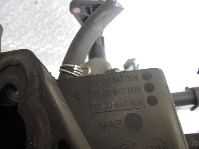 SESALNI KOLEKTOR OEM N. 8200647804 ORIGINAL REZERVNI DEL DACIA SANDERO MK1 (2008 - 2012) BENZINA/GPL LETNIK 2008