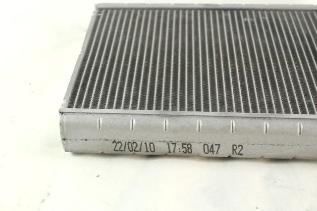 GRELEC RADIATORJA OEM N. 871070D051 ORIGINAL REZERVNI DEL TOYOTA YARIS P9 MK2 R (2009 - 2011)BENZINA LETNIK 2010