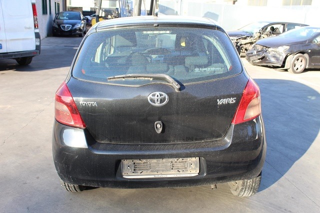 TOYOTA YARIS 1.0 B 51KW 5M 5P (2007) RICAMBI IN MAGAZZINO