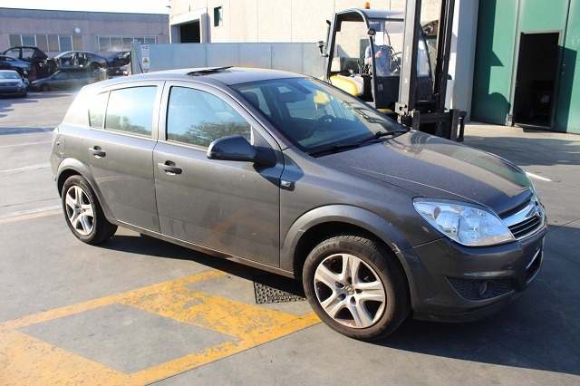 OPEL ASTRA H 1.4 G 66KW 5M 5P (2010) RICAMBI IN MAGAZZINO