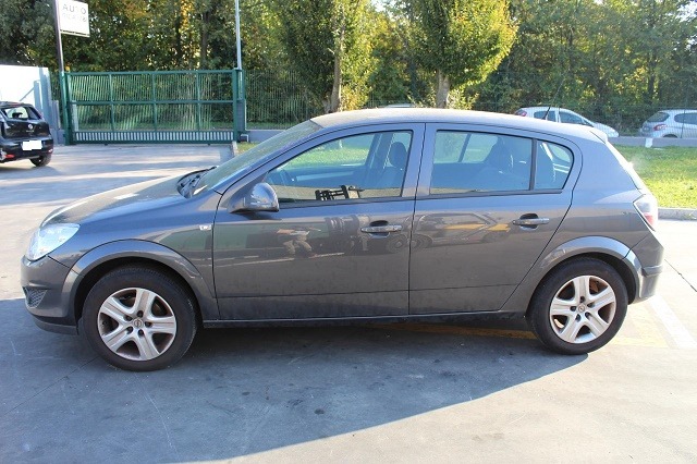 OPEL ASTRA H 1.4 G 66KW 5M 5P (2010) RICAMBI IN MAGAZZINO