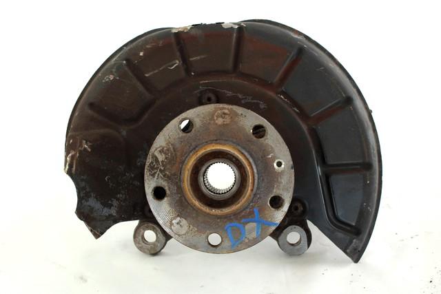 VRTLJIVI LEZAJ DESNO / PESTO KOLESA Z LEZAJEM SPREDAJ OEM N. 1K0407256AA ORIGINAL REZERVNI DEL VOLKSWAGEN GOLF V 1K1 1K5 MK5 BER/SW (02/2004-11/2008) DIESEL LETNIK 2004