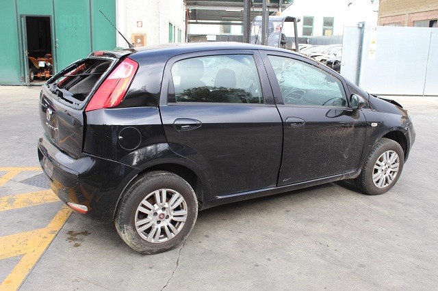 FIAT PUNTO 1.4 M 57KW 5M 5P (2015) RICAMBI IN MAGAZZINO