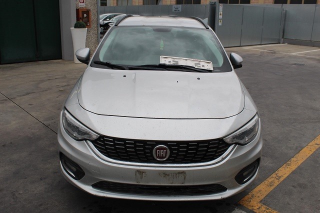 FIAT TIPO SW 1.3 D 70KW AUT 5P (2017) RICAMBI IN MAGAZZINO