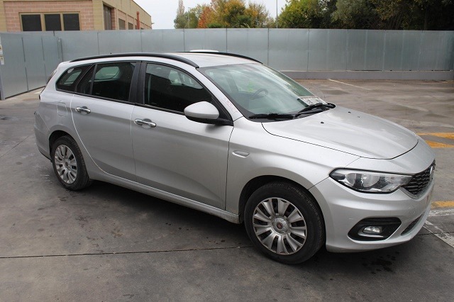 FIAT TIPO SW 1.3 D 70KW AUT 5P (2017) RICAMBI IN MAGAZZINO