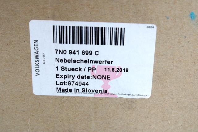 LEVA MEGLENKA OEM N. 7N0941699C ORIGINAL REZERVNI DEL VOLKSWAGEN SHARAN 7N1 7N2 (DAL 2010)DIESEL LETNIK 2011