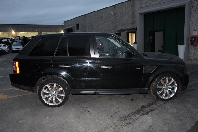 LAND ROVER RANGE ROVER SPORT 3.0 D 4X4 180KW AUT 5P (2010) RICAMBI IN MAGAZZINO