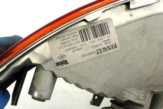 SPREDNJI INDIKATOR OEM N. 8200007030 ORIGINAL REZERVNI DEL RENAULT TRAFIC JL FL EL MK2 (2001 - 2014) DIESEL LETNIK 2003