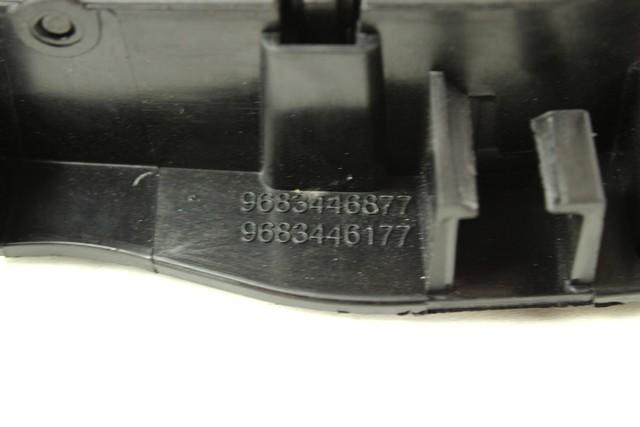 NOTRANJA KLJUKA  OEM N. 9683446877 ORIGINAL REZERVNI DEL CITROEN C3 MK2 SC (2009 - 2016) BENZINA LETNIK 2010