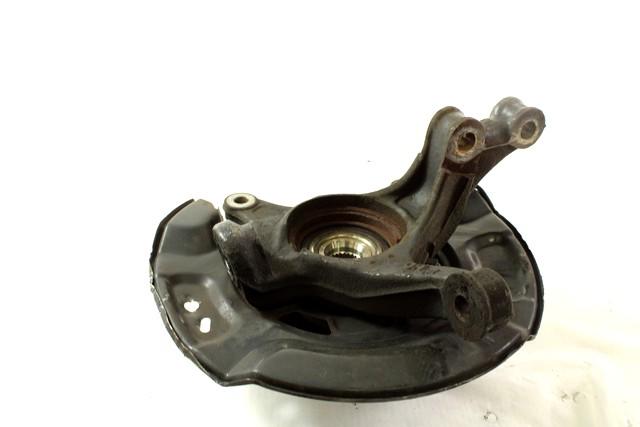 VRTLJIVI LEZAJ DESNO / PESTO KOLESA Z LEZAJEM SPREDAJ OEM N. 432110D130 ORIGINAL REZERVNI DEL TOYOTA YARIS P9 MK2 (01/2006 - 2009) BENZINA LETNIK 2007