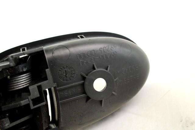 NOTRANJA KLJUKA  OEM N. 69206-0D100 ORIGINAL REZERVNI DEL TOYOTA YARIS P9 MK2 (01/2006 - 2009) BENZINA LETNIK 2007