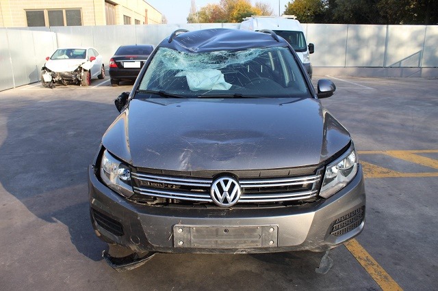 VOLKSWAGEN TIGUAN 2.0 D 4X4 103KW 6M 5P (2012) RICAMBI IN MAGAZZINO