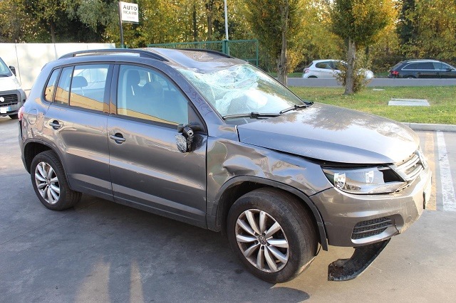 VOLKSWAGEN TIGUAN 2.0 D 4X4 103KW 6M 5P (2012) RICAMBI IN MAGAZZINO