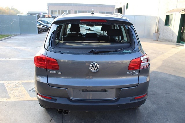 VOLKSWAGEN TIGUAN 2.0 D 4X4 103KW 6M 5P (2012) RICAMBI IN MAGAZZINO