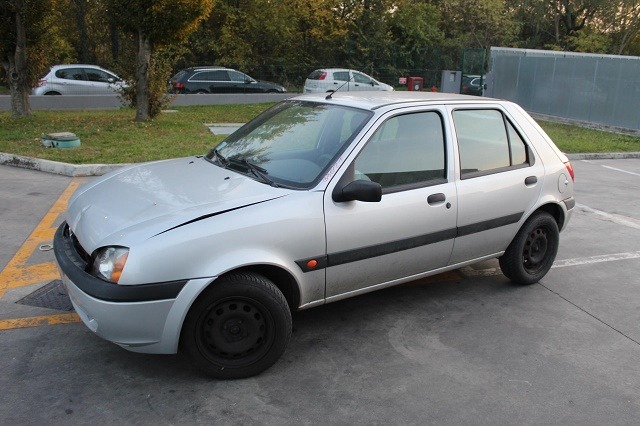 FORD FIESTA 1.8 D 55KW 5M 5P (2001) RICAMBI IN MAGAZZINO