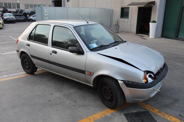 FORD FIESTA 1.8 D 55KW 5M 5P (2001) RICAMBI IN MAGAZZINO