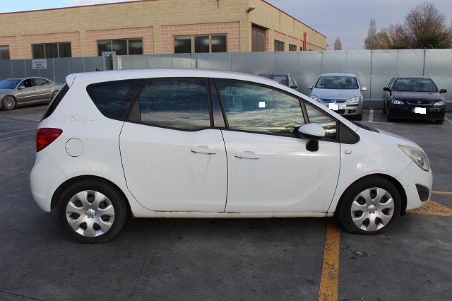 OPEL MERIVA B 1.3 D 70KW 5M 5P (2013) RICAMBI IN MAGAZZINO 