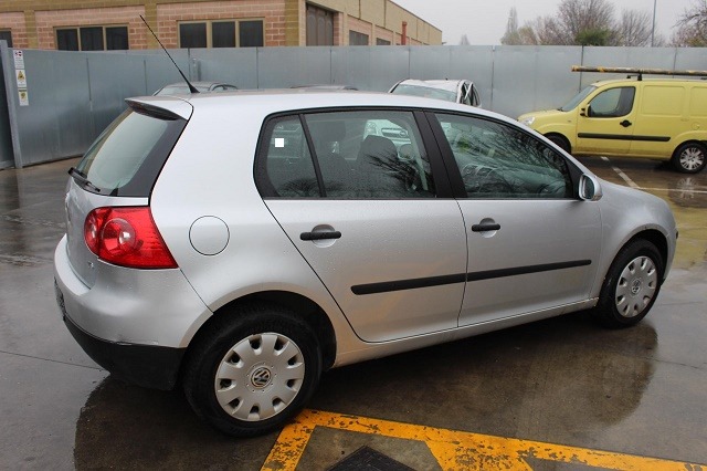 VOLKSWAGEN GOLF 5 1.6 B 75KW 5M 5P (2008) RICAMBI IN MAGAZZINO